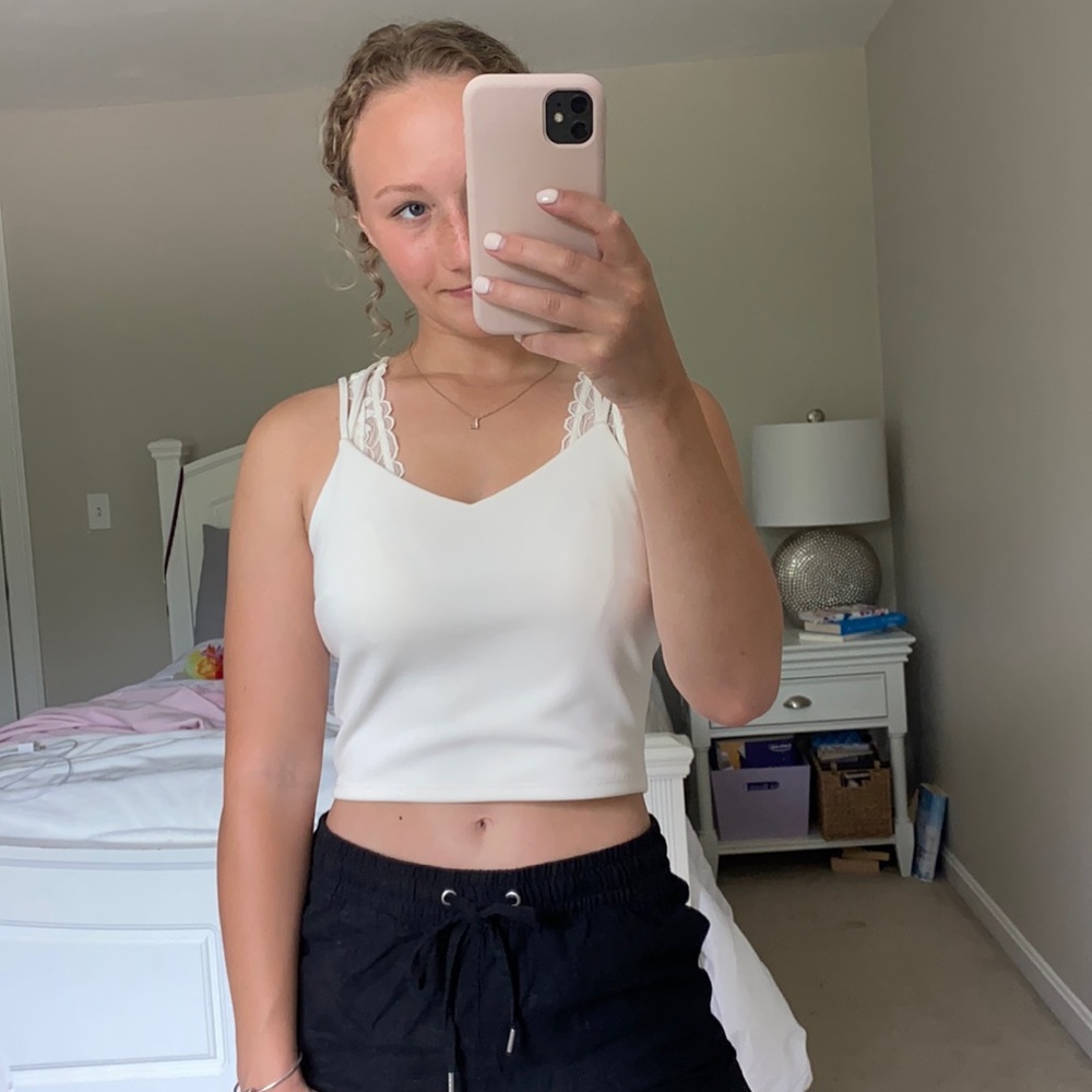 White cropped tank